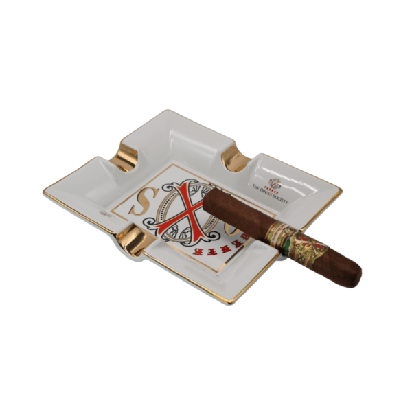 Porcelana Cigar Ashtray