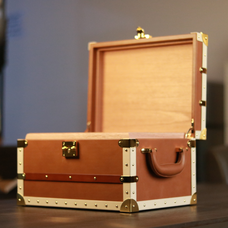 Luxury Cigar Humidor Treasurer Brown
